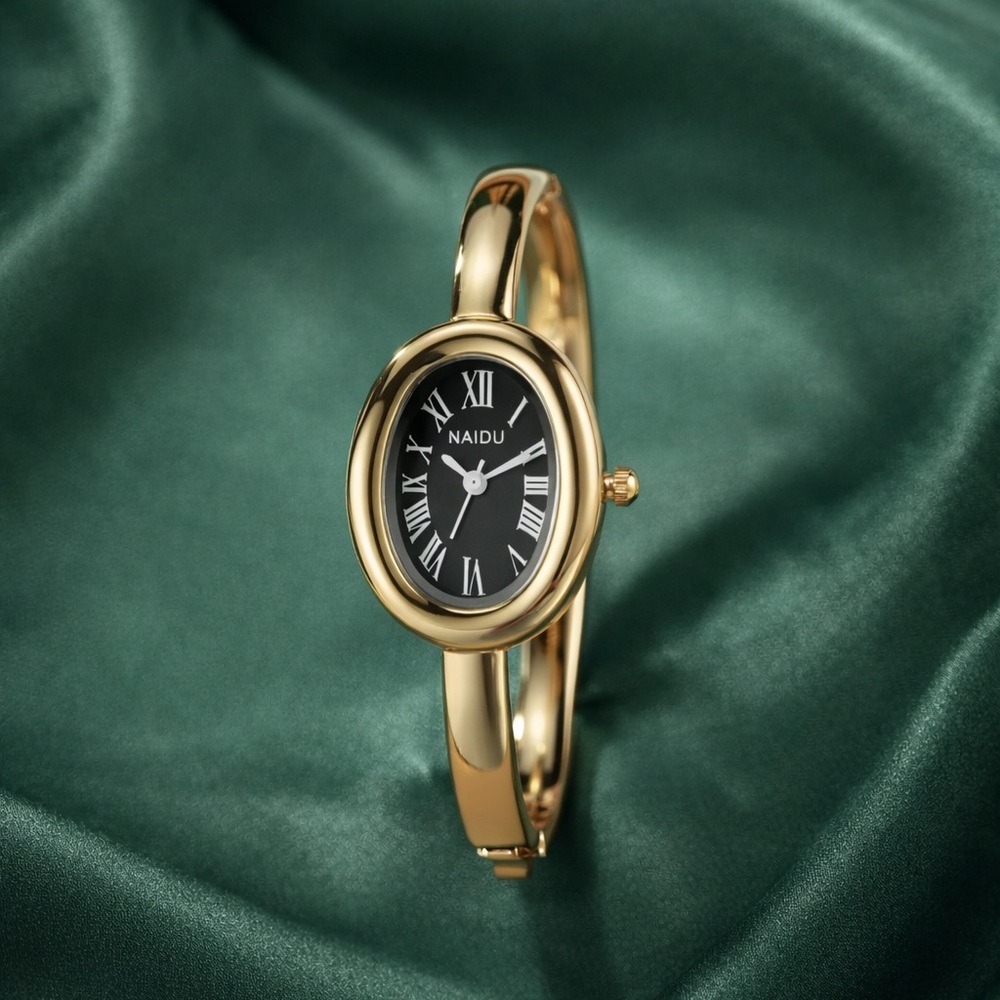 Baignoire Classic Gold Black Women's Watch